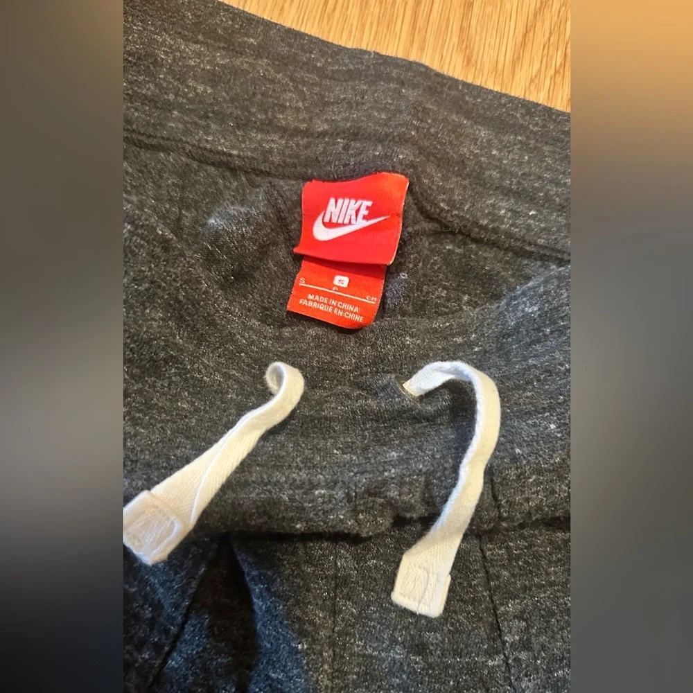 Nike Charcoal Dark Heather Grey Sweatpants Joggers - Picture 3 of 5